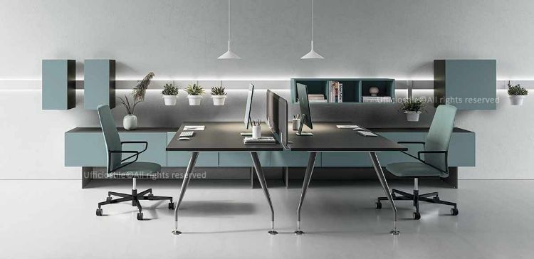 Composizione ufficio con due scrivanie in MDF rivestito melaminico nero opaco, struttura in tubolare metallico conico verniciato bianco o antracite semilucido, piedini cromati e mobili contenitori portanti con ante disponibili in bianco, Noce Maroncelli, Rovere Scuro, Giallo Mango, Blu Atlantic o Verde Marino.
