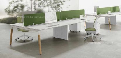 Bench operativo a quattro posti composto da quattro scrivanie da 180 cm, con strutture a cavalletto in massello rivestito in rovere naturale e metallo verniciato, gamba intermedia a ponte con carter, due pannelli frontali rivestiti in tessuto e due cassettiere metalliche a tre cassetti con serratura centralizzata, sistema antiribaltamento e ruote in nylon nero.