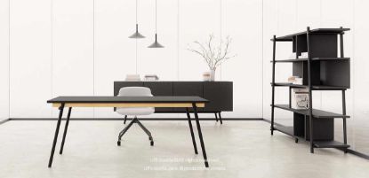 Ufficio completo Linea 821 composto da scrivania 160 x 60 cm con travi in legno, madia da 240 x 50 x 86 cm con quattro ante push-pull, libreria a giorno da 180 x 42 x 170 cm con schiena strutturale e contenitori metallici amovibili da 35 x 35 x 35 cm, realizzato con pannelli in conglomerato ligneo spessore 25 mm rivestiti in melaminico.
