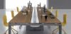 Scrivania bench a 6 posti composta da 3 bench con binario centrale attrezzabile, cavità interna per fissaggio di supporti in nylon o zama, sportelli apribili con cerniere in zama per accesso al piano e ispezione dei cablaggi, sistema push-pull integrato, schermi frontali e carter per le due gambe centrali con funzione passacavi.