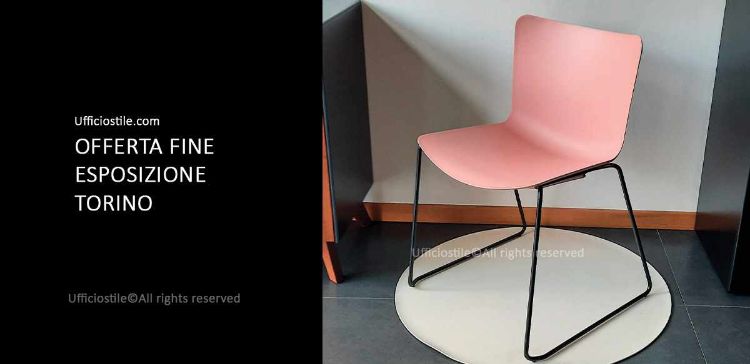 Immagine di Sedia su slitta rosa FINE EXPO