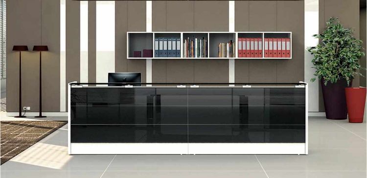 Immagine di Bancone reception cm. 240 frontale vetro.