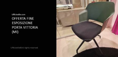 Poltroncina 4 razze fine esposizione con scocca in polipropilene verde, base a 4 razze in polipropilene nero e sedile imbottito e rivestito, disponibile come offerta Ufficiostile fine esposizione.