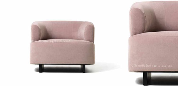 Poltrona attesa Loft per uffici, reception, lounge e sale d’attesa, con struttura interna in multistrato di faggio, imbottitura in poliuretano espanso ad alta densità, rivestimento tecnico Trevira CS ignifugo e piedi in legno verniciati neri.