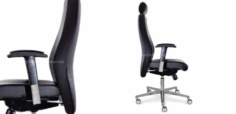 Poltrona direzionale Marten con braccioli regolabili, schienale regolabile in altezza, meccanismo sincronizzato sedile-schienale, base a 5 razze in alluminio lucido con ruote e rivestimento tecnico.