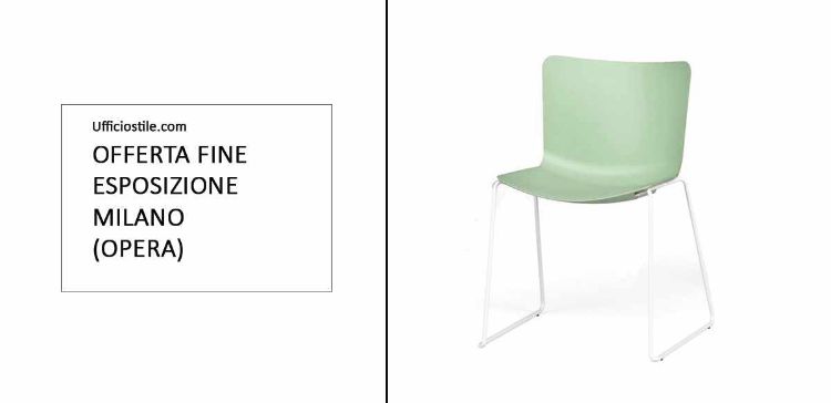 Sedia monoscocca in polipropilene verde con telaio a slitta verniciato bianco, soluzione Made in Italy fine esposizione per uffici, sale riunioni, aree attesa e spazi professionali.