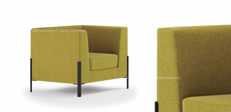 Poltrona Jaky per aree attesa con struttura quadrata cromata, imbottitura con resine espanse indeformabili a densità portante, rivestimento in polipropilene FR 100% e resistenza al fuoco certificata per reception, lounge e ambienti ufficio professionali.
