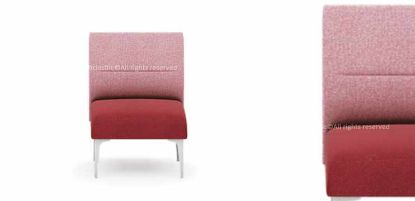 Seduta modulare da 60 cm con struttura interna in acciaio, imbottitura in poliuretano flessibile stampato a freddo Classe 1-IM, rivestimento in poliestere FR Trevira CS e dimensioni adatte a composizioni modulari per aree attesa, lounge e uffici professionali.