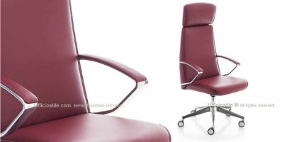 Poltrona direzionale Mivia con schienale alto a lavorazione liscia senza cuciture orizzontali, base a 5 razze in alluminio lucido con ruote, rivestimento in ecopelle e meccanismo sincronizzato per uffici direzionali.