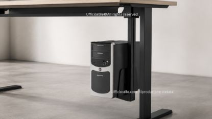 Porta PC sottopiano per struttura a T, progettato per fissaggio diretto sotto il piano della scrivania, con supporto inferiore regolabile, installazione sospesa e profondità regolabile da 17 a 27 cm.