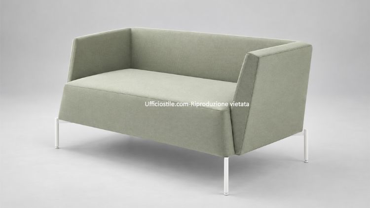 Divanetto attesa da 142 cm Ufficiostile con piedini in acciaio verniciato bianco e rivestimento ignifugo monocolore, codice prodotto ITDIKKEN08.