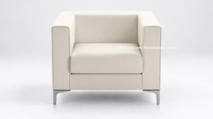 Poltrona attesa 1 posto con struttura quadrata cromata, imbottitura in resine espanse indeformabili a densità portante, rivestimento impermeabile resistente alla fiamma e certificazione Classe 1IM.