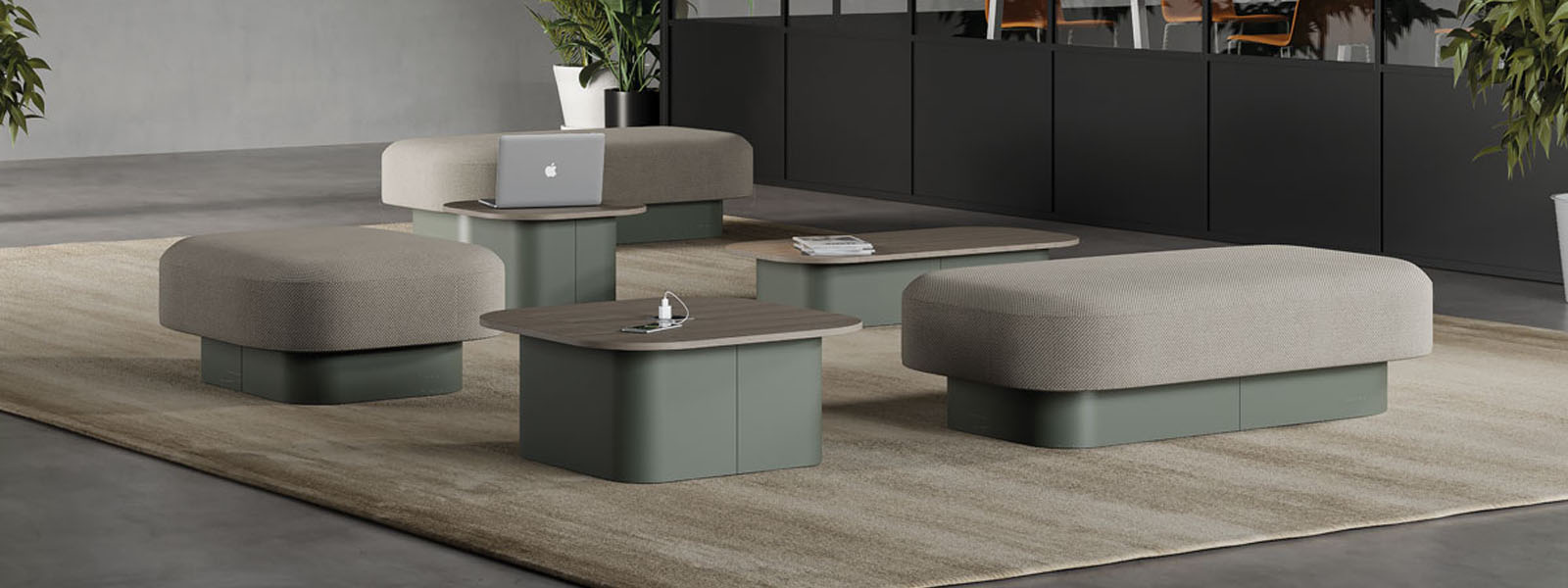 Area relax con pouf, poltrone soft e pannelli acustici