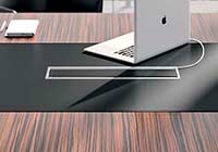 Linea 610 tavolo riunione con base centrale cablabile