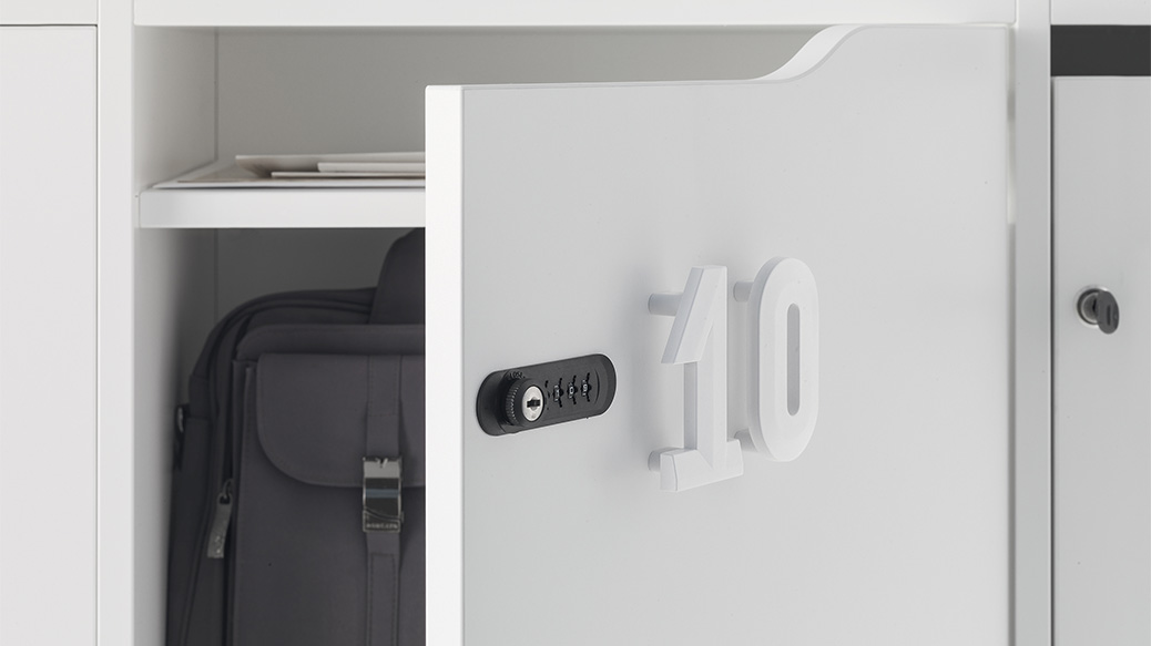 Lockers aziendali con serrature PIN RFID NFC e gestione delle assegnazioni