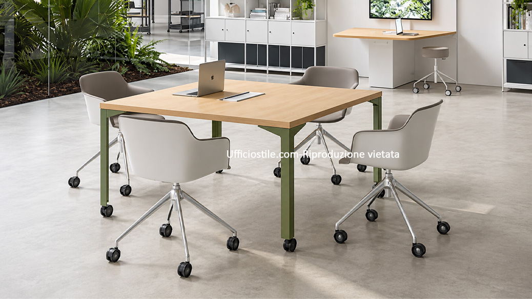 Tavoli riunioni modulari riconfigurabili per meeting formazione e workshop