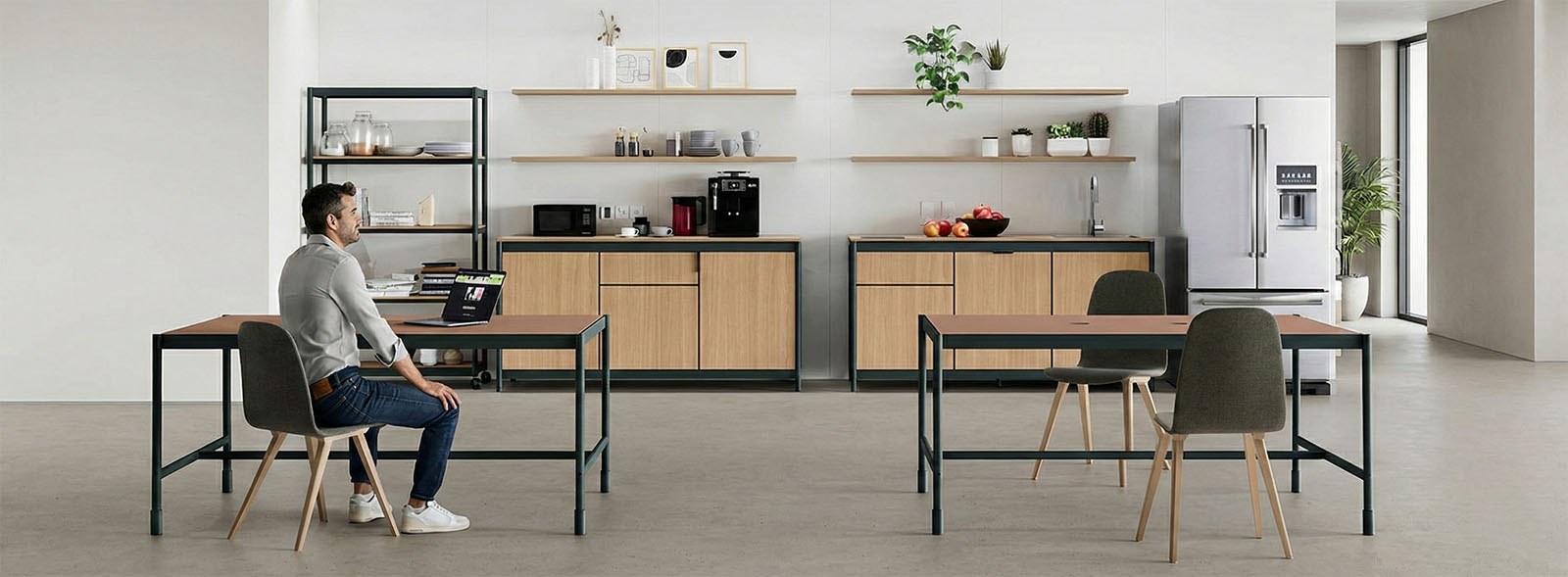 Kitchenette con top in HPL e finiture neutre per open space