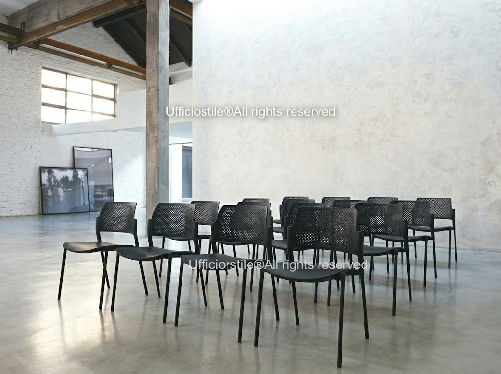 Sedute conferenza impilabili e agganciabili per uso intensivo nella PA