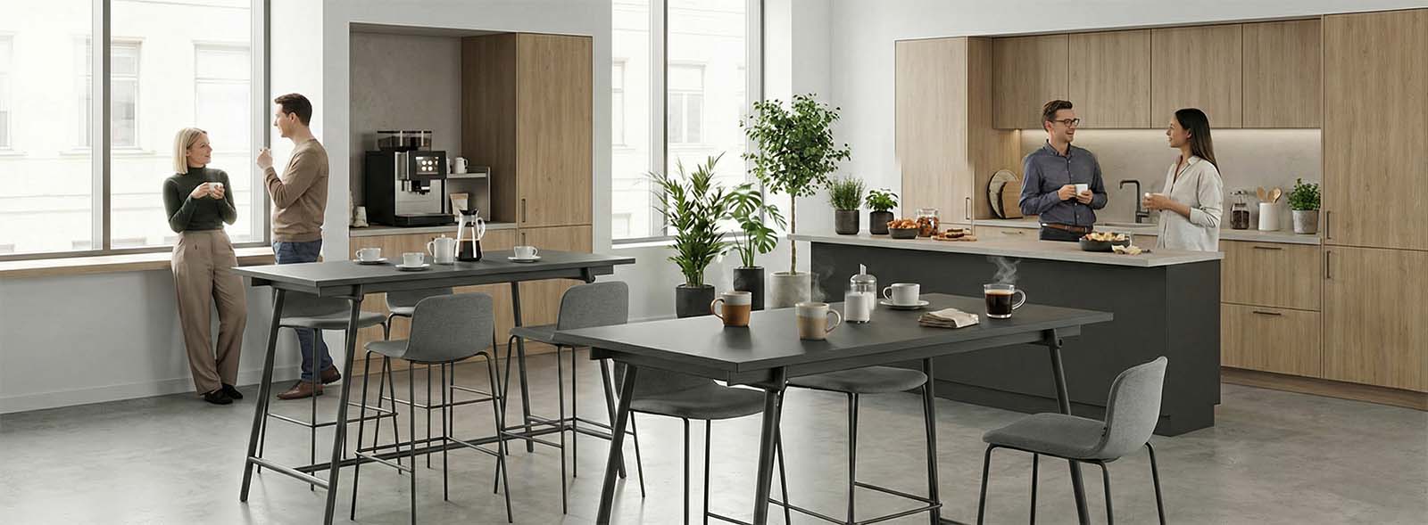 Tavoli alti modulari con prese integrate in area coworking