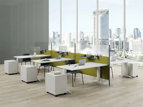 Layout ufficio riconfigurabile con pareti mobili modulari